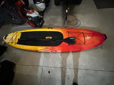 Clear water design paddle board model is Inukshuk colour is firestorm. Has not been used more than 1...