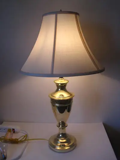 20$ - Divers Luminaires / Various Light Fixtures, View more