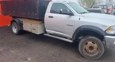 2015 dodge 5500 hook truck 6.7 deisal 4x4 500.000km everything in works saftied no bins