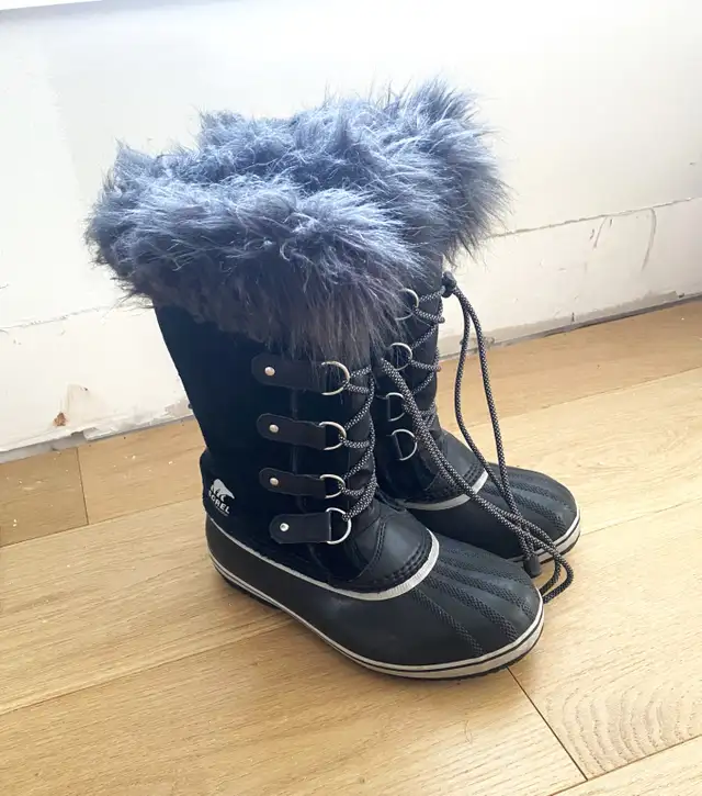 Sorel - Joan of Arctic - Winter Boots in Women's - Shoes in Oakville / Halton Region - Image 3