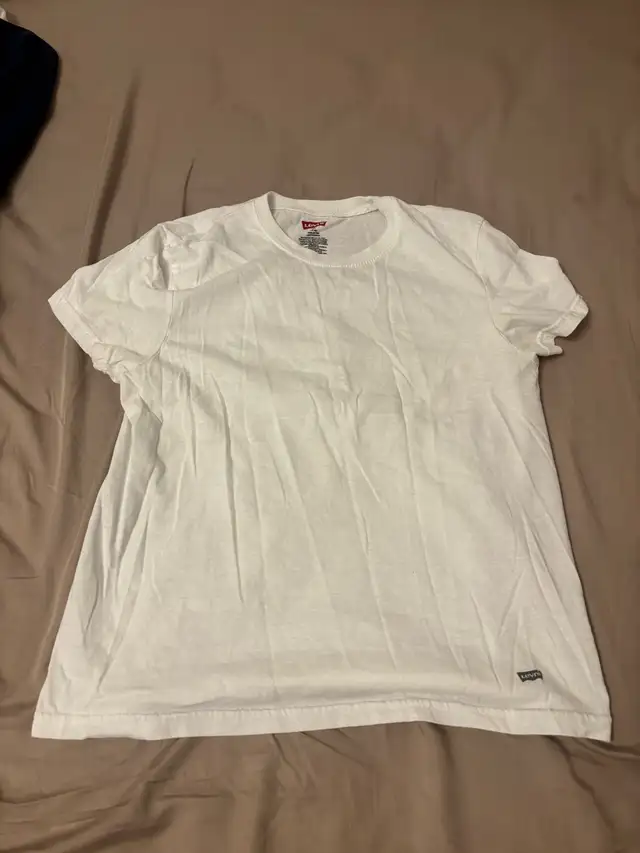 T-Shirt Clear-Out Sale  in Men's in Oakville / Halton Region - Image 11