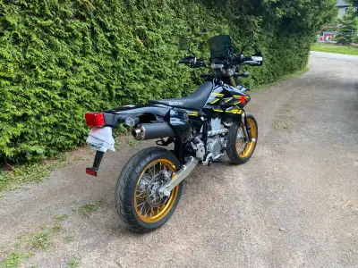 2018 Drz400sm,, Only 2,500 klms,, Senior 60 Owned,, All Original,, Excellent/Mint Condition,, Always...