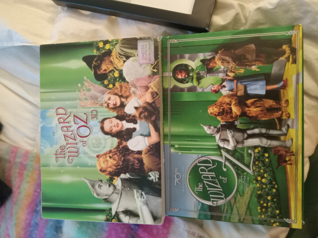 The wizard of OZ 3d and collection  in Arts & Collectibles in Ottawa