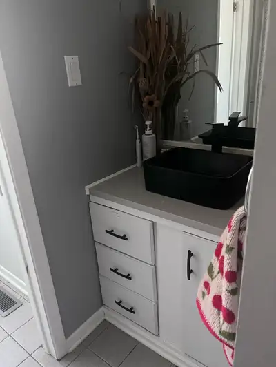 A room for rent in a house. Short term preferred. Shared kitchen - living room Semi private kitchen...