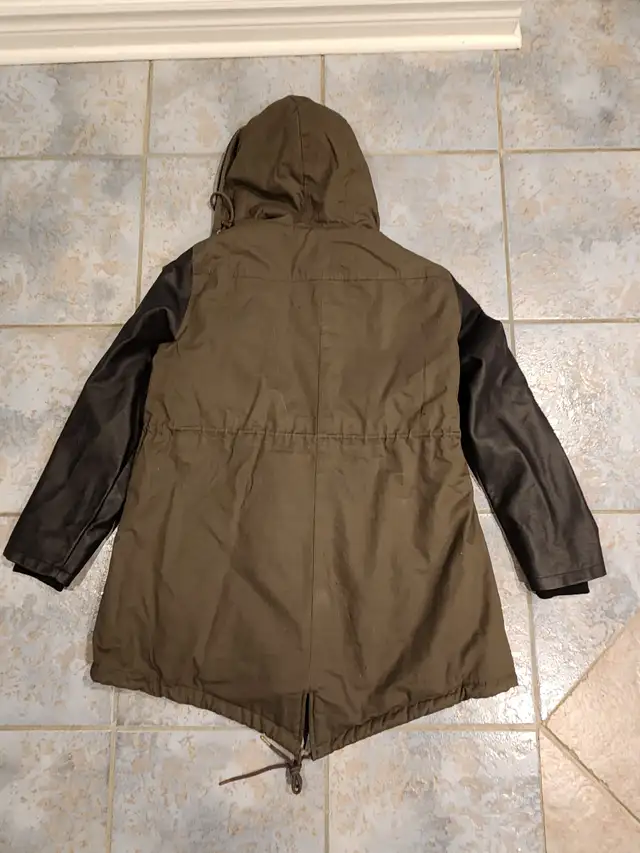 Torrid Woman's Jacket size XL in Women's - Tops & Outerwear in City of Toronto - Image 4