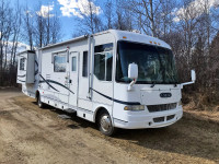 For Sale 2003 R-Vision Trail Lite Condor 34-Foot Motorhome