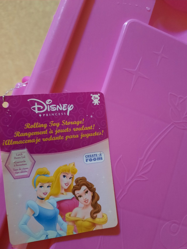 Disney Princess Rolling Toy Storage in Toys & Games in Belleville - Image 3