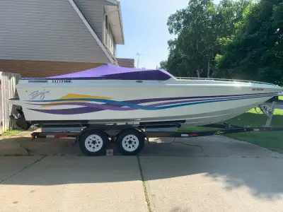 Good condition, has a 454. Trailer and boat clean up really nice. Stored inside ever sinse I’ve had...