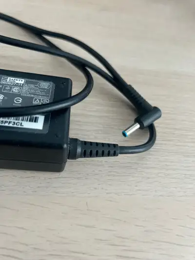 HP Laptop Charger 65 w , blue point , View more