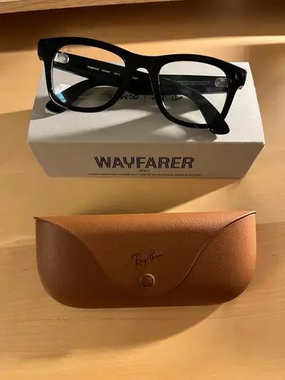 Ray-Ban Meta Wayfarer Gen 2 - Transition Lenses - Like new in bo, View more