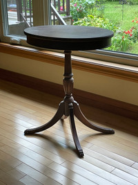 Antique lamp table