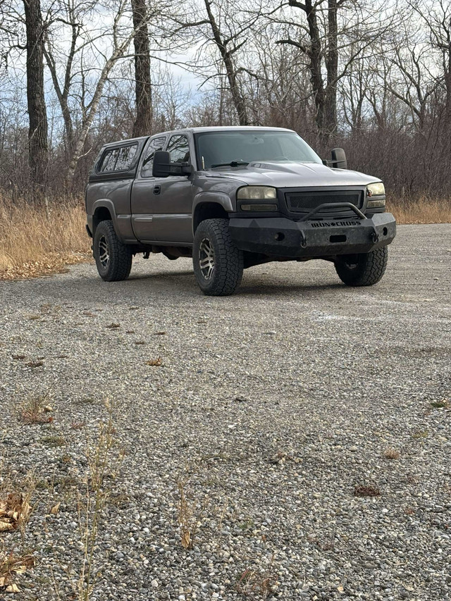 2007 GMC sierra 2500HD Classic in Cars & Trucks in Calgary