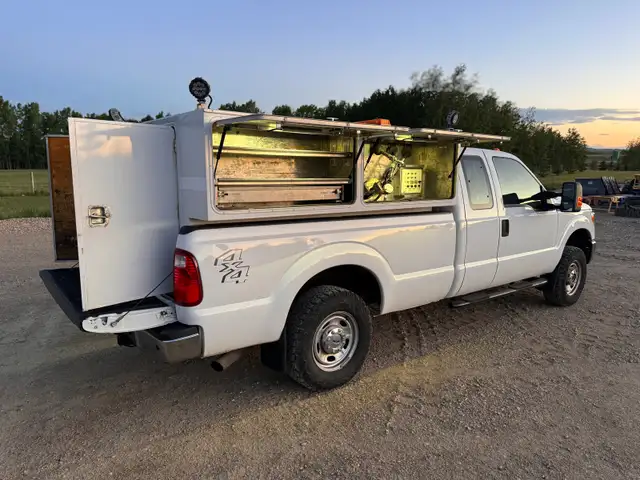 Service Canopy with Insulated Lube Package in Other in Red Deer - Image 2