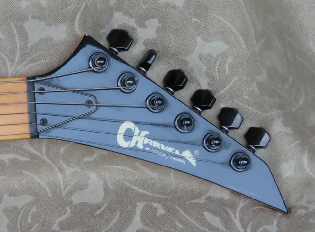 1986 CHARVEL JACKSON BROWN  IVORY 1A3S TREMOLO ELECTRIC GUITAR in Guitars in City of Toronto - Image 5