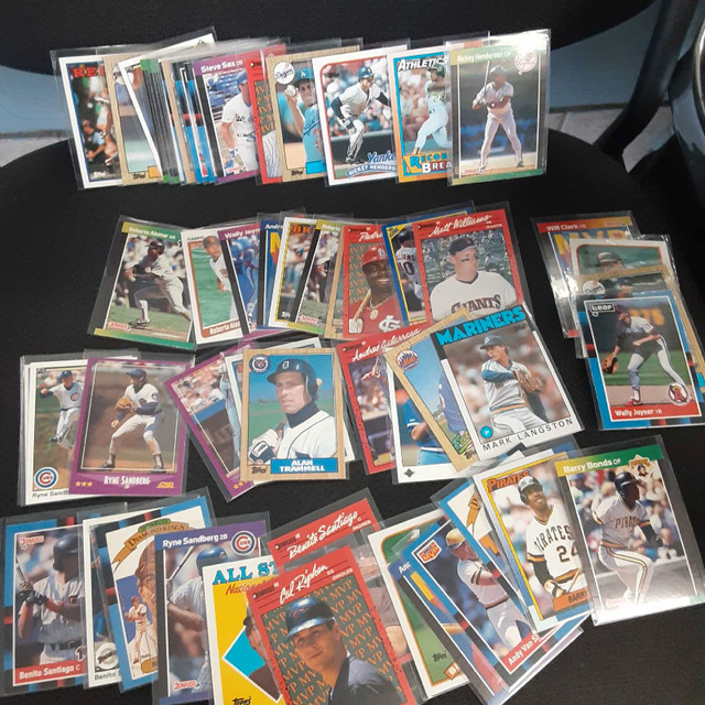 Baseball Card collection  in Arts & Collectibles in Markham / York Region - Image 2