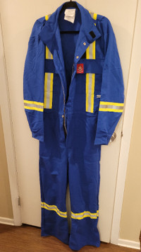 new FR coveralls size 38 reg
