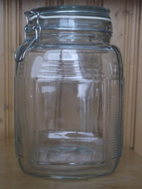 bocal de verre fermant hermétique hauteur 8.5 pouces (2)
