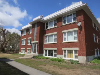 One bedroom for July