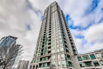 square 1bdr 1 bth condo 2275.00 incl utilities