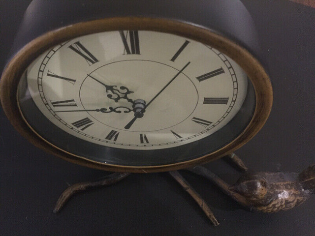 Clock with Brass Bird on Branch in Home Décor & Accents in City of Toronto - Image 2