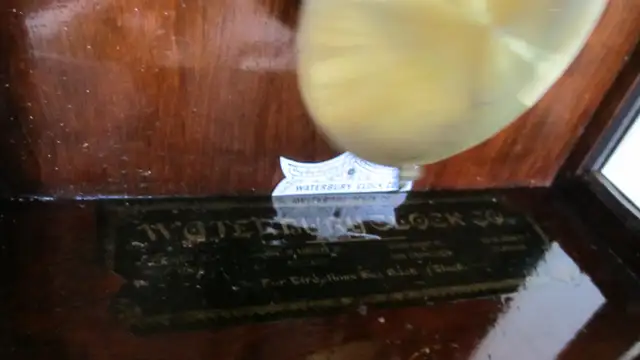 FANTASTIC LG ANTIQUE 1909 WATERBURY PICTOU 50“ 8 DAY WALL CLOCK in Home Décor & Accents in Ottawa - Image 8