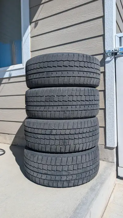 4 Winter Tires: 235/45R17 Moderately worn, still have two seasons of use left.