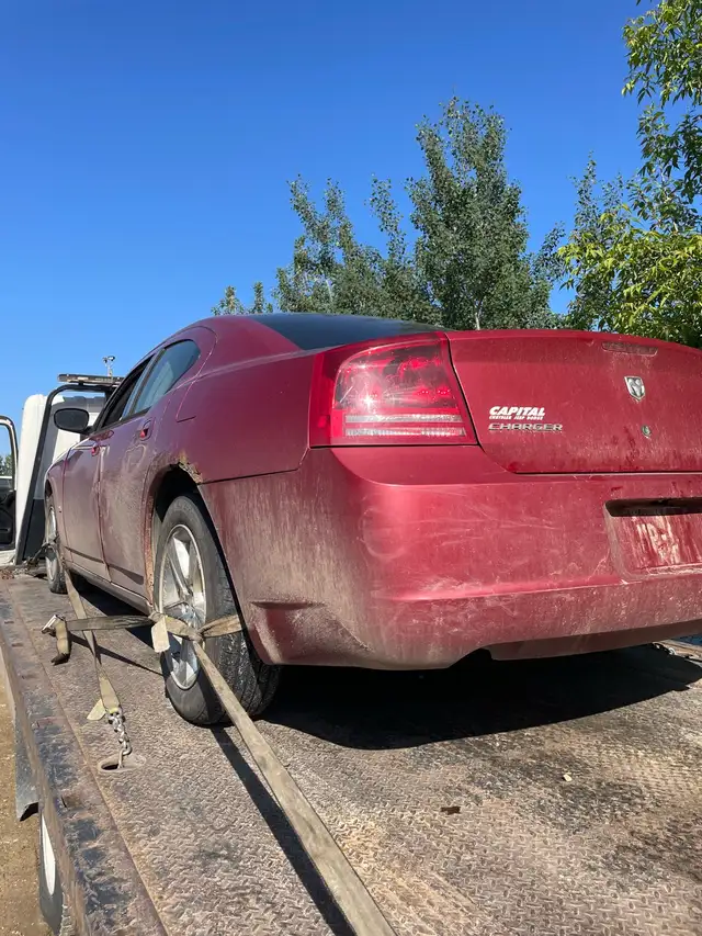 Guaranteed to pay you as much as we quote you here in Cars & Trucks in St. Albert - Image 5