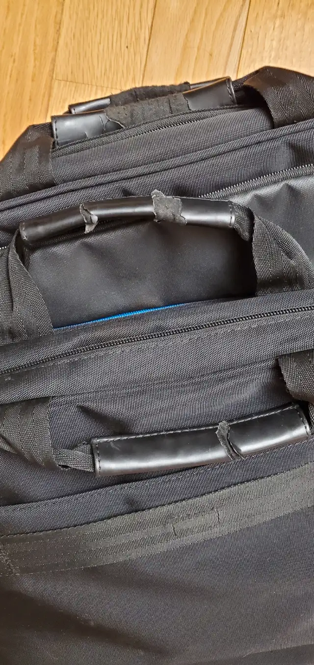 Laptop bags in Laptop Accessories in Regina - Image 4
