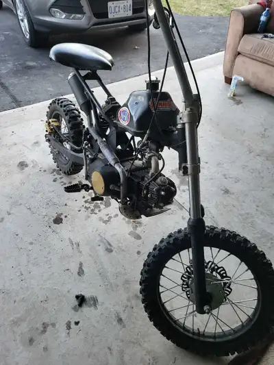 700$ or best offer 125cc runs great top speed 80km and it's a 4 speed