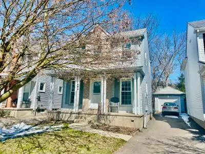 Amazing house in Waterloo available from May 1st. Attention to Students and Young Professionals. Wel...