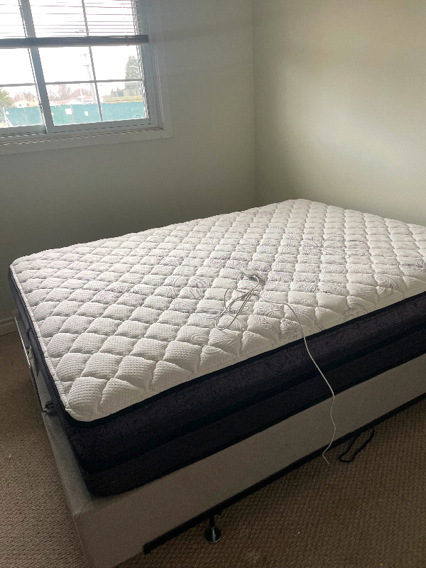 Adjustable bed frame and mattress in Beds & Mattresses in Sault Ste. Marie