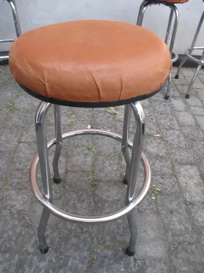 Tabouret de bar industriel en acier chromé, View more