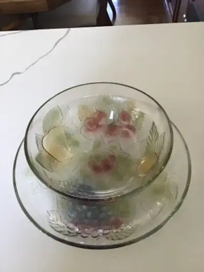 only $5.00 for this beautiful glass bowl & plate set in good condition (no chips). This was made in...