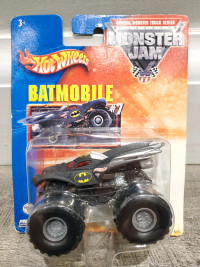 1:64 Hot Wheels  Monster Jam Batmobile Monster Truck