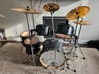 Pearl Vision Drum Kit Set