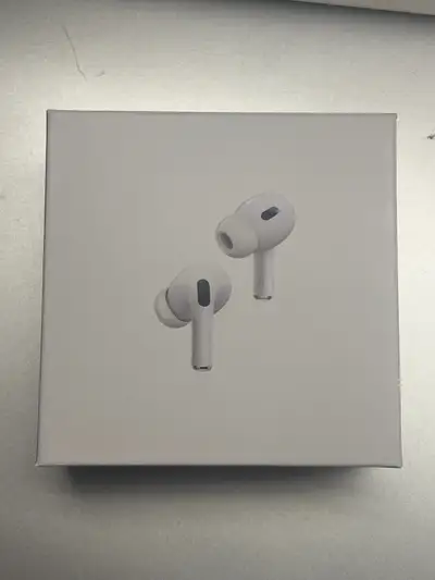 Bonjours je vend mes AirPods Pro 2e génération,reçu en cadeau. Neuf ,jamais utiliser ,encore dans so...