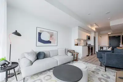 200 Deerfield - Lease Takeover