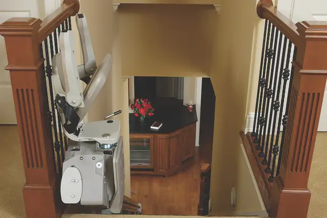 used PORCHLIFTS $4500 STAIR CHAIR LIFTS $2200 includes install in Health & Special Needs in Peterborough - Image 7