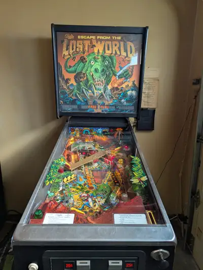 PINBALL MACHINE- Bally, Escape from the Lost World, View more