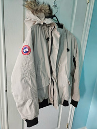 Canada Goose hooded bomber