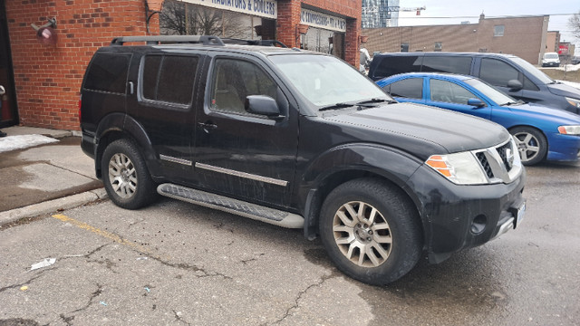 Used Nissan Pathfinder SUV LE 4DR 4w for sale in Cars & Trucks in Mississauga / Peel Region