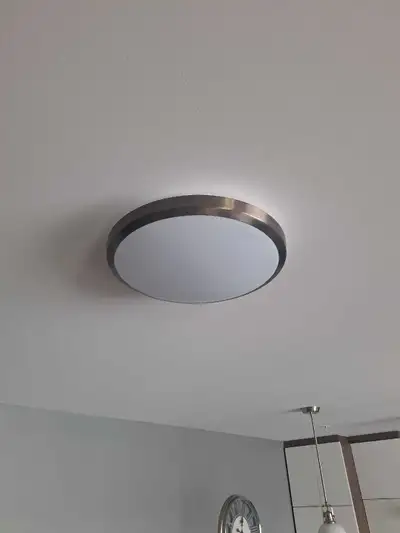 Plafonnier LED comme neuf, View more