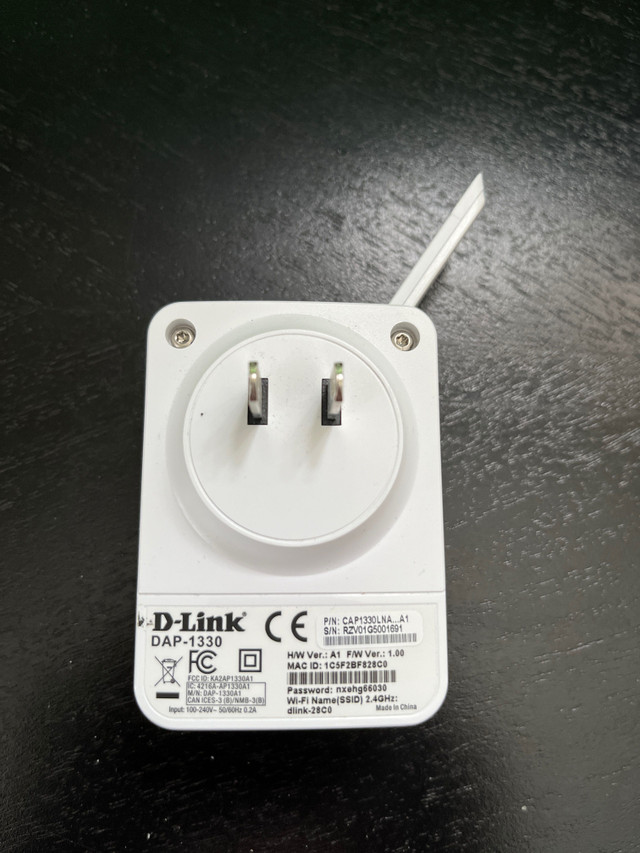 Dlink wifi range extender dap-1330 dans Réseaux  à Ville de Montréal - Image 2