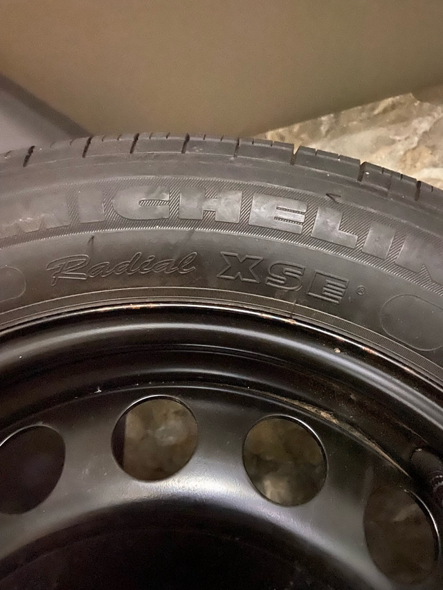 Pneu Michelin 205/55r16 dans Pneus et jantes  à Laval/Rive Nord - Image 2