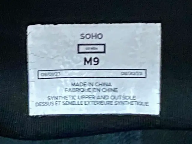 Vessi Soho Men’s Waterproof Sneakers - Size 9 in Men's Shoes in Calgary - Image 9