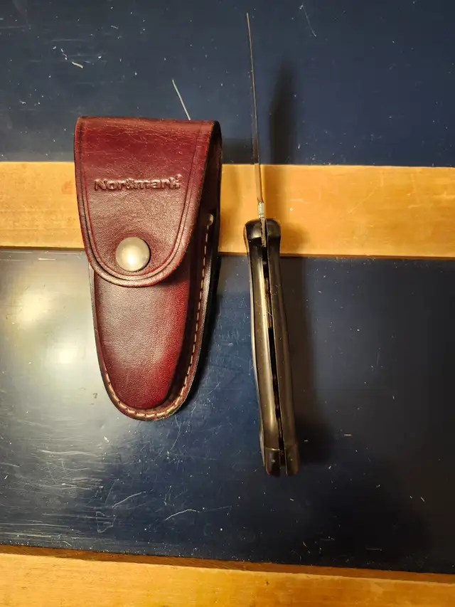 Couteau pliant EKA Sweden Normark. in Fishing, Camping & Outdoors in Drummondville - Image 4