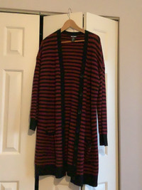 Comfy Hot Topic long knitted cardigan size medium