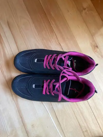 Souliers de vélo pour femme Louis Garneau, grandeur 38, View more