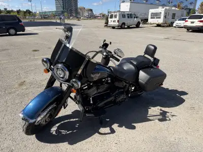 ️ For Sale: 2018 Harley-Davidson Heritage Classic 114 – 115th Anniversary Edition ️ Price: $21,500 C...