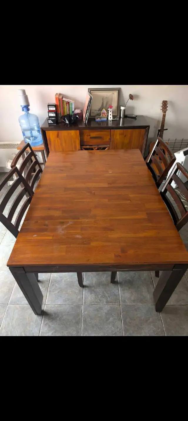 Dining room table, 6 chairs, and hutch in Dining Tables & Sets in Dartmouth - Image 2